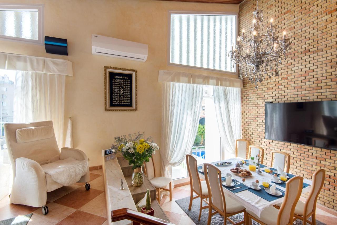 Villa Palm Beach Marina Benalmadena 3 Min Walking From The Sea Extérieur photo