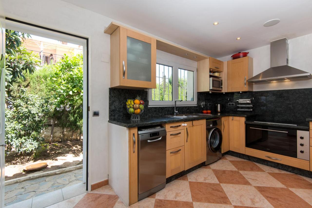 Villa Palm Beach Marina Benalmadena 3 Min Walking From The Sea Extérieur photo
