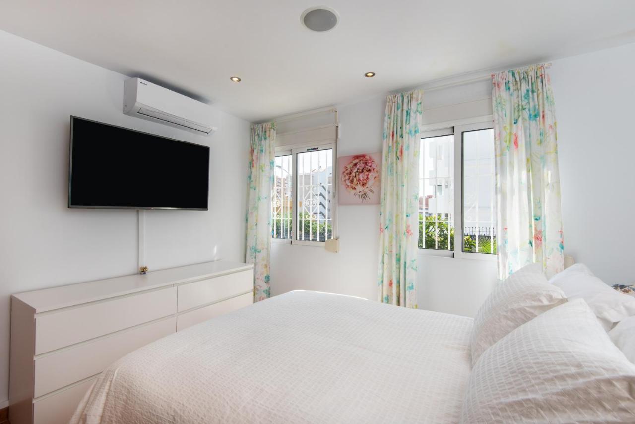 Villa Palm Beach Marina Benalmadena 3 Min Walking From The Sea Extérieur photo